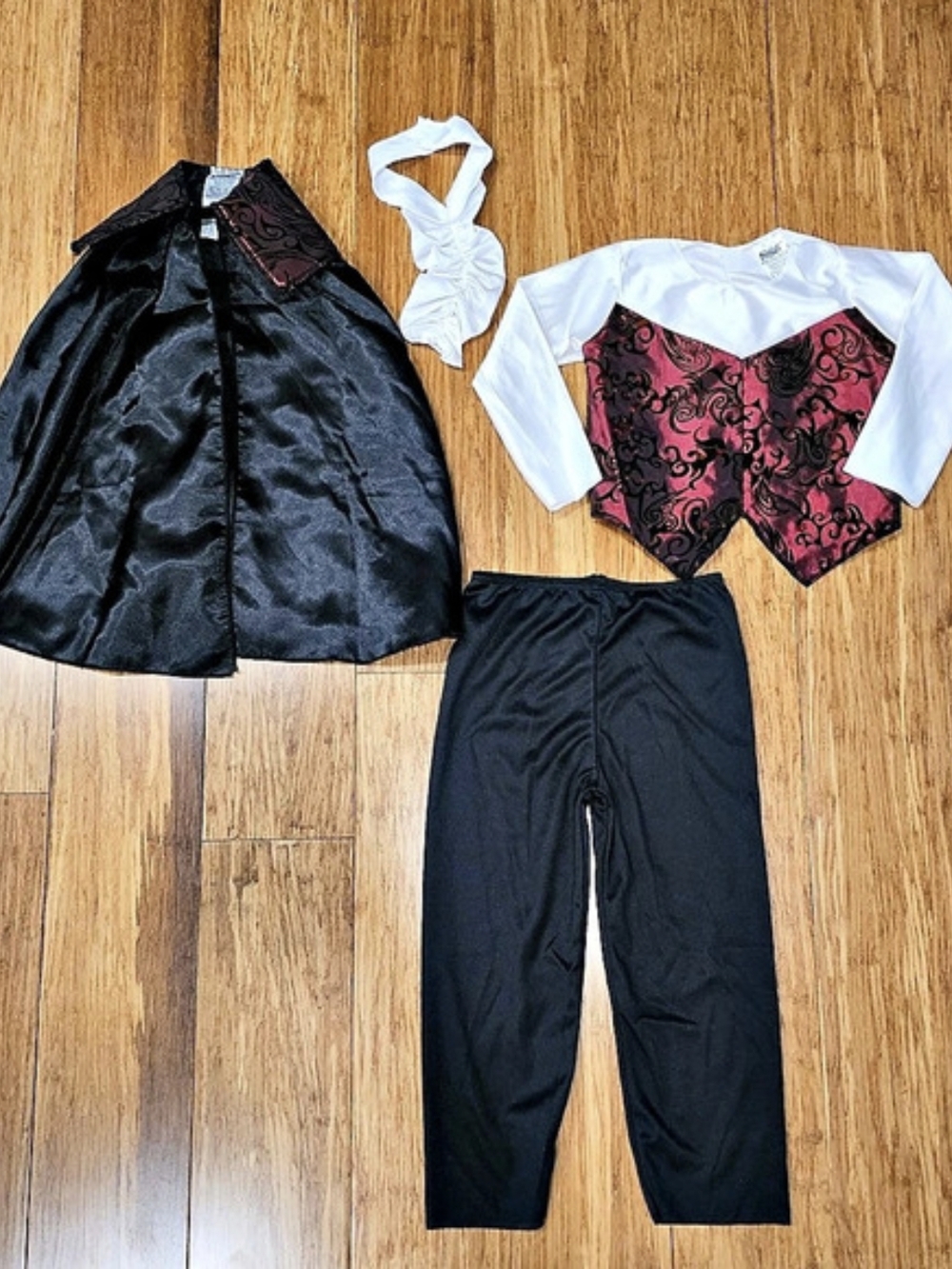 Spirit Halloween Vampire Costume Deluxe Toddler 2T 3T 4T Cape Vest Pants Set